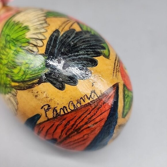 Vintage Panamian Brightly Hand Painted Gourd Folk Art Ornament 5.5" - Picture 3 of 4